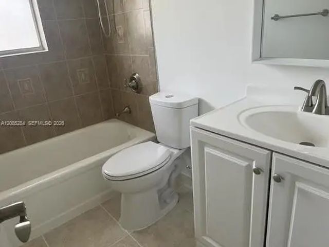 2 of 8 - 540 Se 2nd Avenue #j3, Deerfield Beach, FL