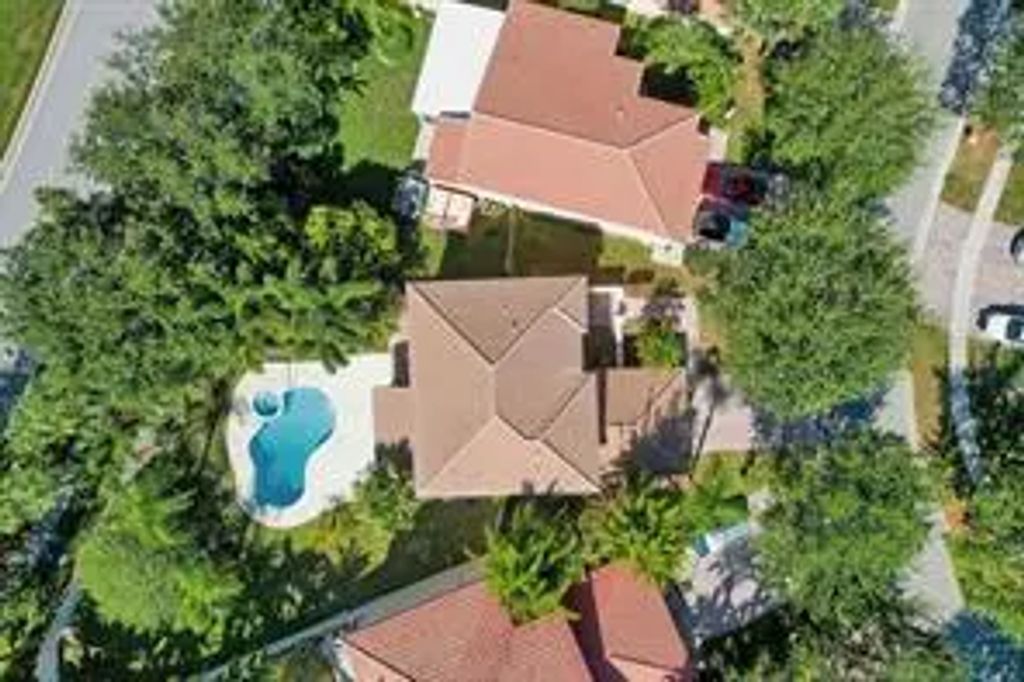 5302 Victoria Circle, West Palm Beach