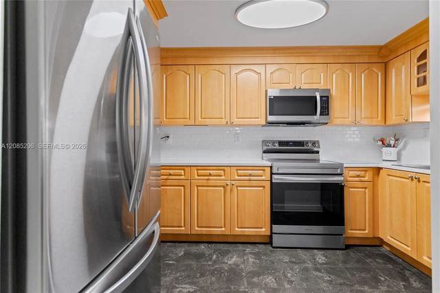 4 of 31 - 691 S Hollybrook Drive #26-105, Pembroke Pines, FL