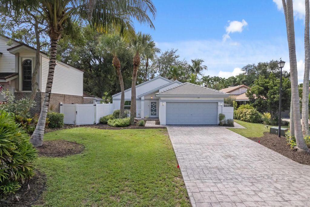 4120 Nw 1st Court, Delray Beach