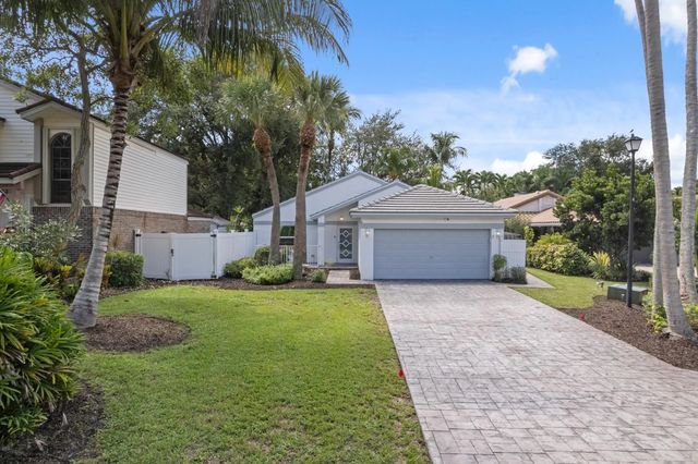 4120 Nw 1st Court, Delray Beach