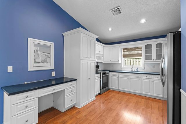 5 of 27 - 4120 Nw 1st Court, Delray Beach, FL