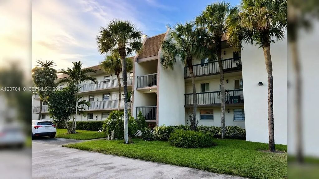 7500 Nw 17 Street #107, Plantation