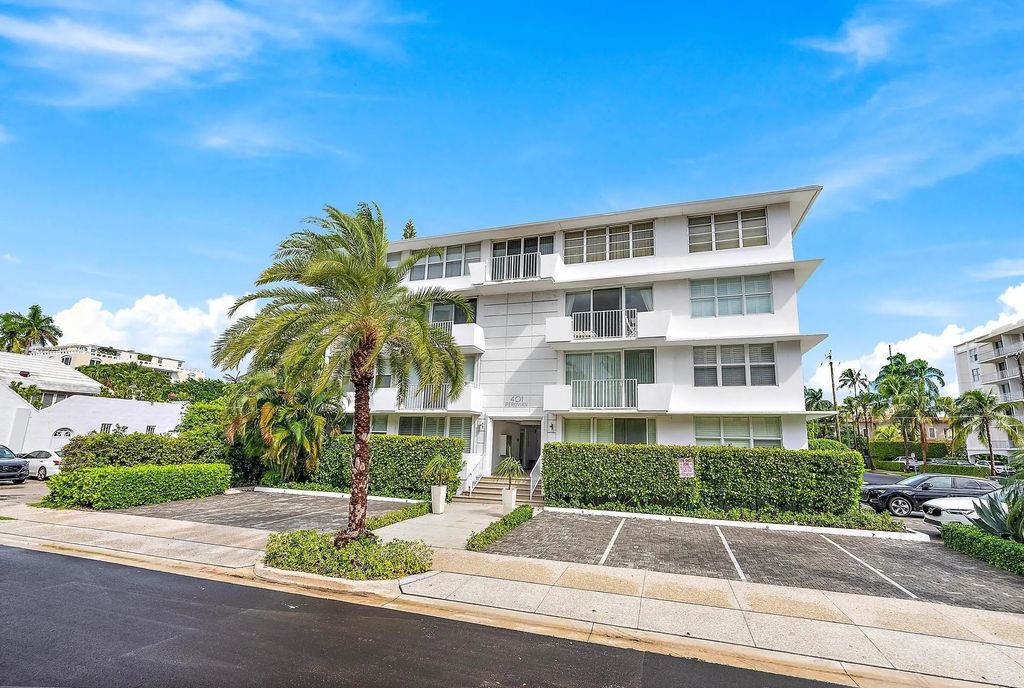 401 Peruvian Avenue #303, Palm Beach