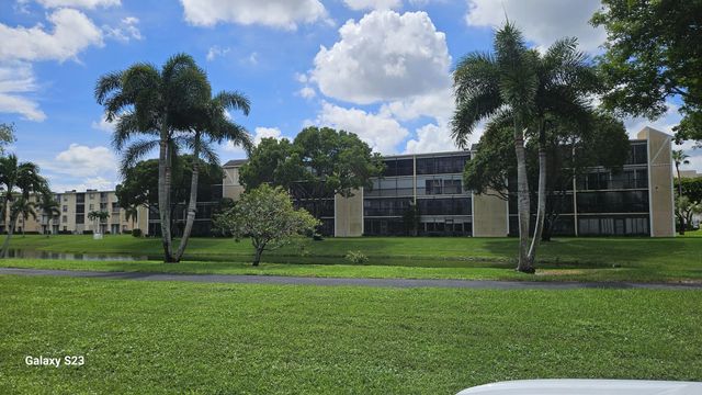 4 of 6 - 7185 Huntington Lane, Delray Beach, FL