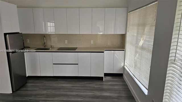 4 of 9 - 1244 Pennsylvania Avenue #101, Miami Beach, FL