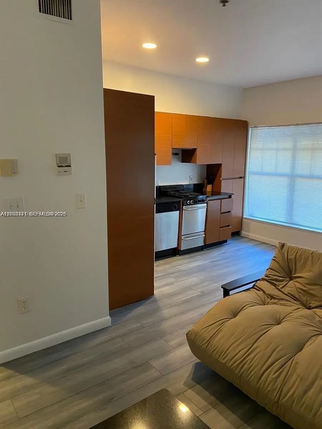 5 of 9 - 1244 Pennsylvania Avenue #101, Miami Beach, FL