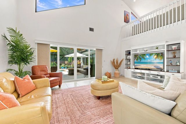 4 of 34 - 2576 La Cristal Circle, Palm Beach Gardens, FL