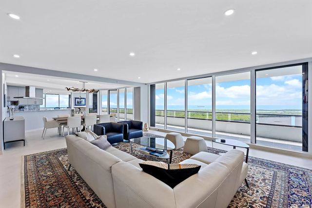 2 of 30 - 100 Lakeshore Drive #2151, North Palm Beach, FL