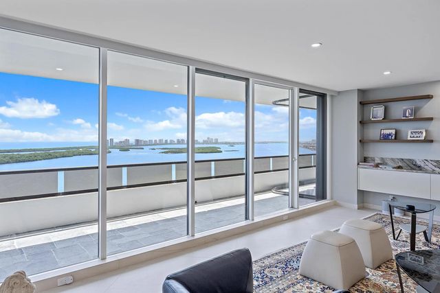 4 of 30 - 100 Lakeshore Drive #2151, North Palm Beach, FL