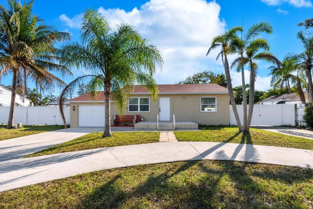 3914 Serubi Avenue, Palm Springs
