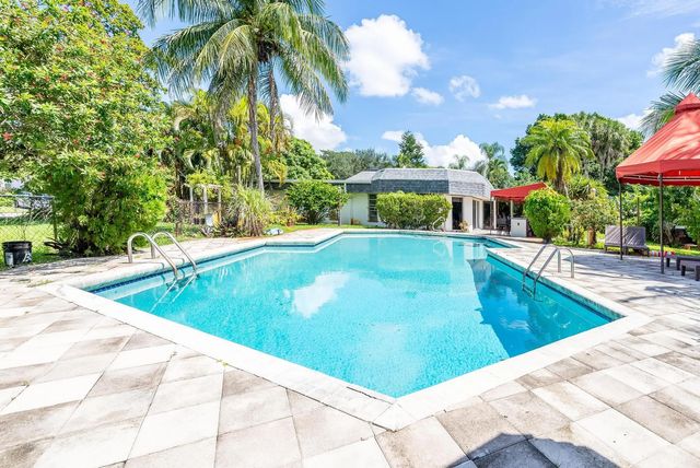 5104 White Oak Lane E, Tamarac