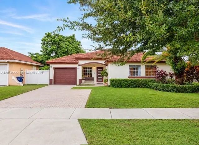 9822 Sw 159th Path, Miami