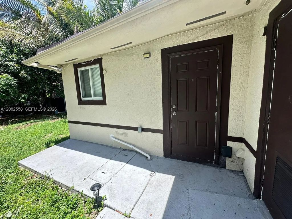 785 Nw 96th Street #2, Miami