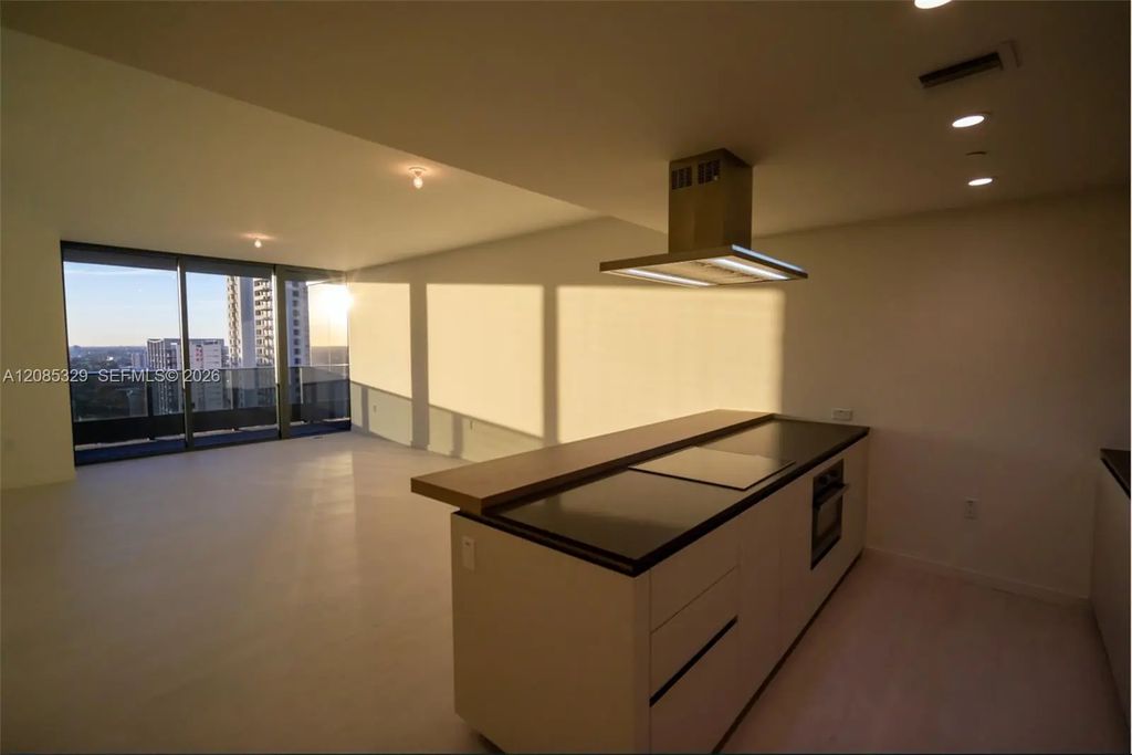 1000 Brickell Plaza #2106, Miami