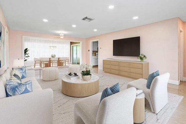 4 of 50 - 106 Nw 10th Court, Boynton Beach, FL