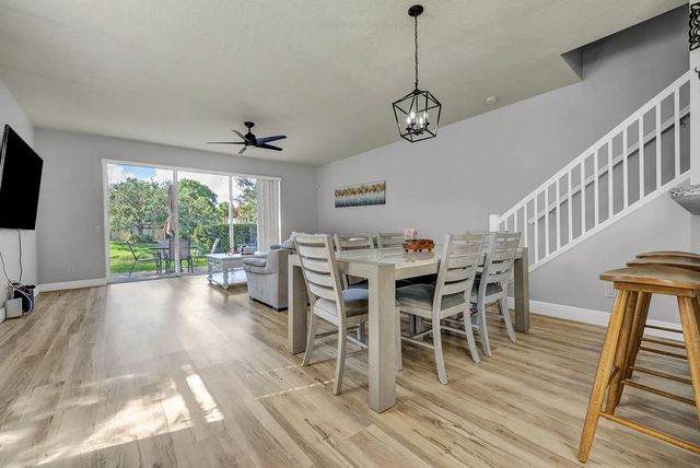2 of 44 - 1106 Pinewood Lake Court, Greenacres, FL