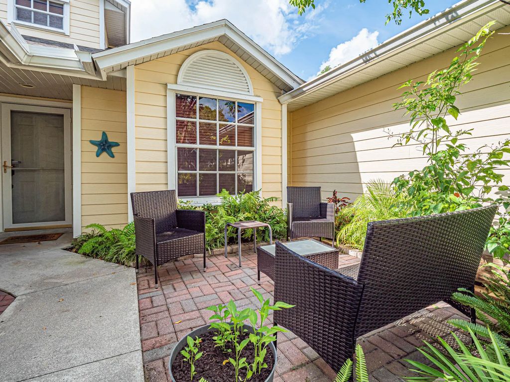 559 6th Street, Vero Beach