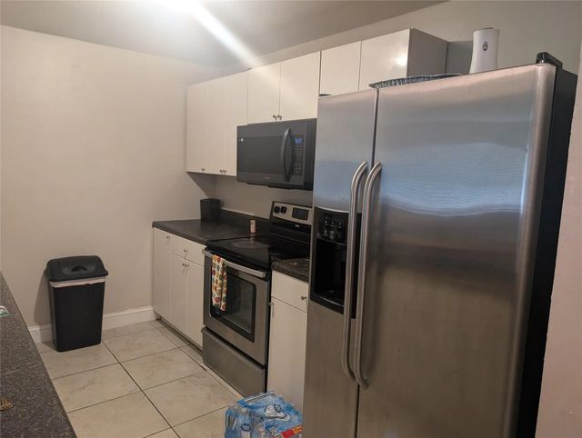 2 of 8 - 4334 Nw 9th Avenue #7-2d, Deerfield Beach, FL