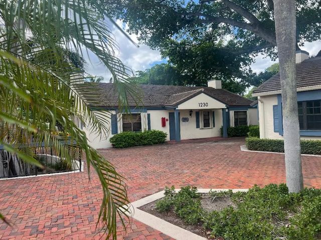 2 of 4 - 1230 S Federal Highway #101, 102, Boynton Beach, FL