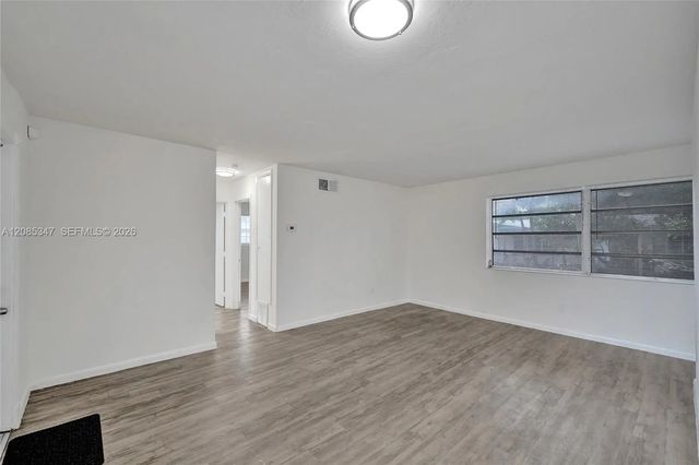4 of 40 - 3751 Nw 25th Street, Lauderdale Lakes, FL