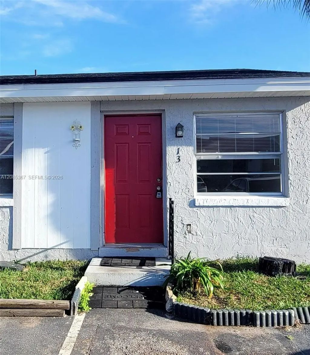 13 Lake Villa Way #13, 