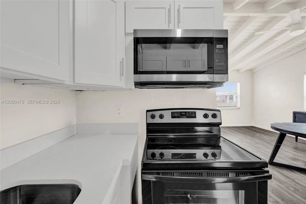 1843 Lauderdale Manor Drive, Fort Lauderdale