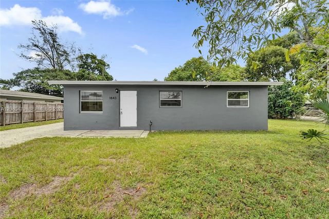 4 of 33 - 1843 Lauderdale Manor Drive, Fort Lauderdale, FL