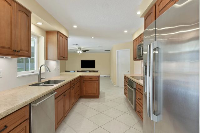 5 of 48 - 1934 Se Tickridge Road, Port St. Lucie, FL