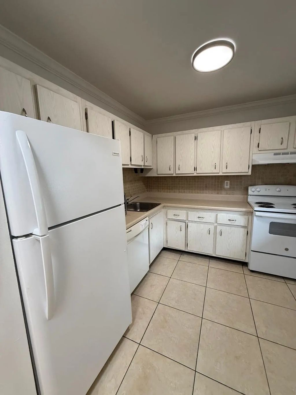 7732 Camino Real #f417, Miami