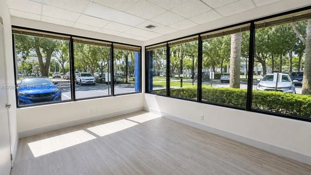 2950 Nw 62nd Street #104-105, Fort Lauderdale