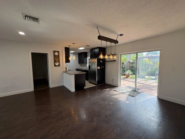 4 of 32 - 1630 Nw 2nd Terrace, Pompano Beach, FL