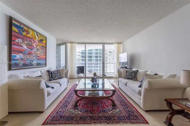 16711 Collins Avenue #1704, Sunny Isles Beach