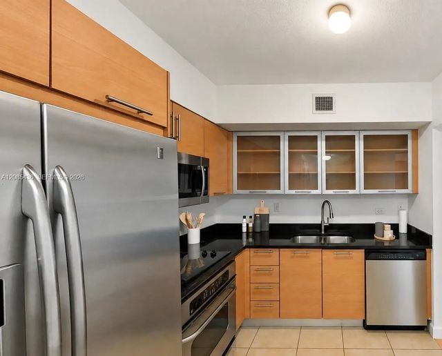 4 of 18 - 31 Se 5th Street #2808, Miami, FL