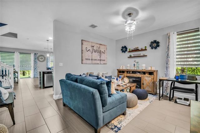 5 of 39 - 5104 Nw 47th Street, Tamarac, FL