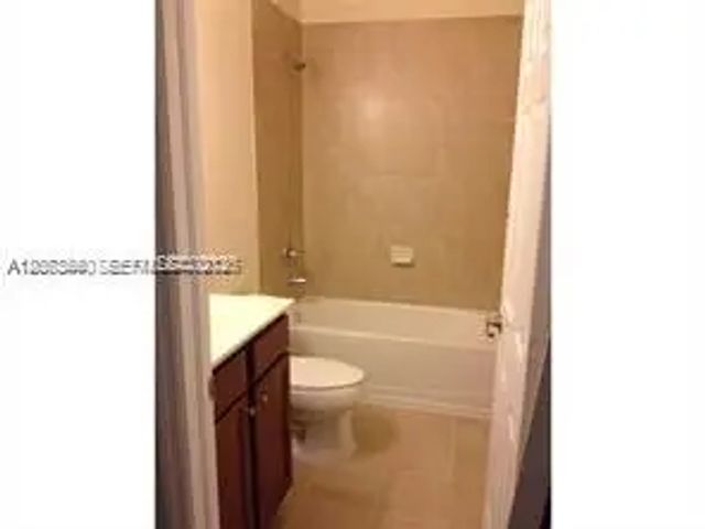4 of 16 - 8960 Nw 97th Avenue #205, Doral, FL