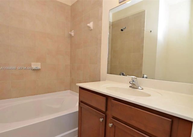 5 of 16 - 8960 Nw 97th Avenue #205, Doral, FL