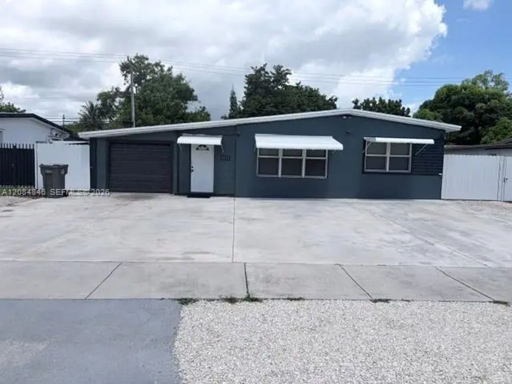 3611 Sw 40th Street, West Park