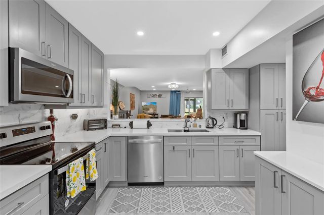 4 of 24 - 3063 N Palm Aire Drive #3063, Pompano Beach, FL