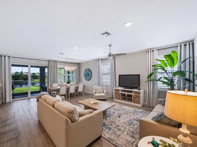 5 of 17 - 4600 Nw Exchange Avenue, Jensen Beach, FL