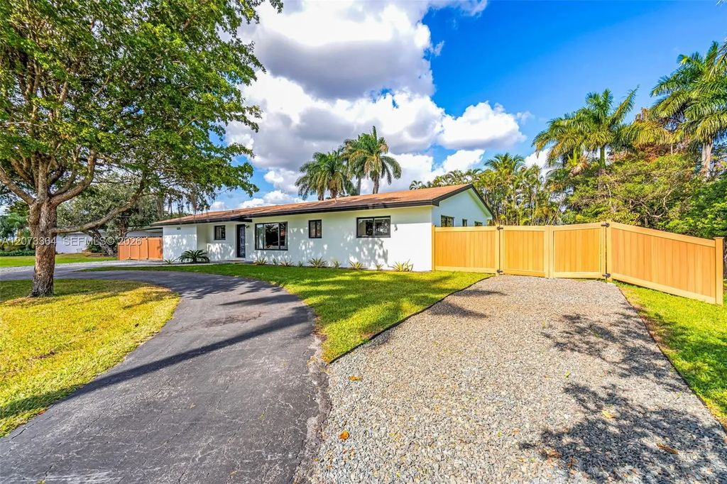 535 N Biscayne River Drive, Miami