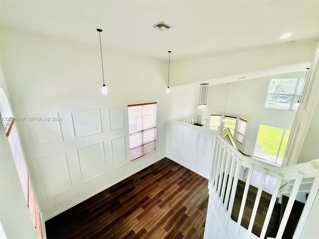 3 of 37 - 1261 Ne 37th Place, Homestead, FL