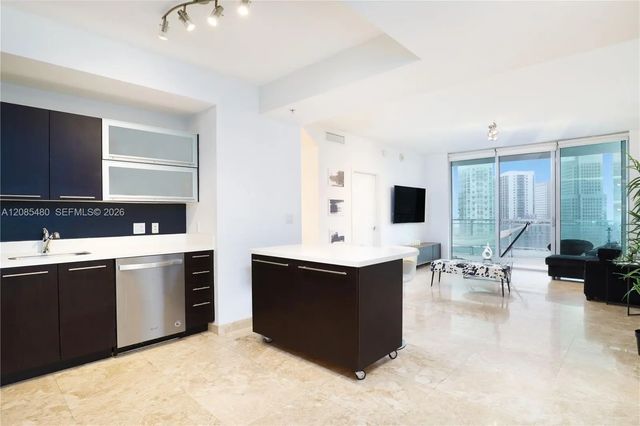 2 of 19 - 90 Sw 3rd Street #3002, Miami, FL