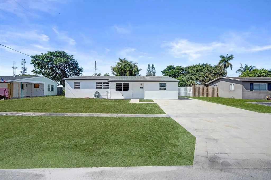 1437 Sw 1st Avenue, Deerfield Beach