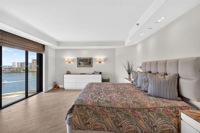 4 of 43 - 2800 Island Boulevard #1202, Aventura, FL
