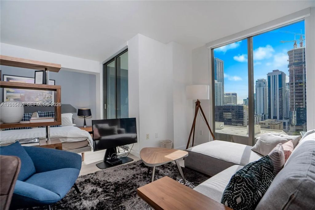 31 Se 6th Street #2205, Miami