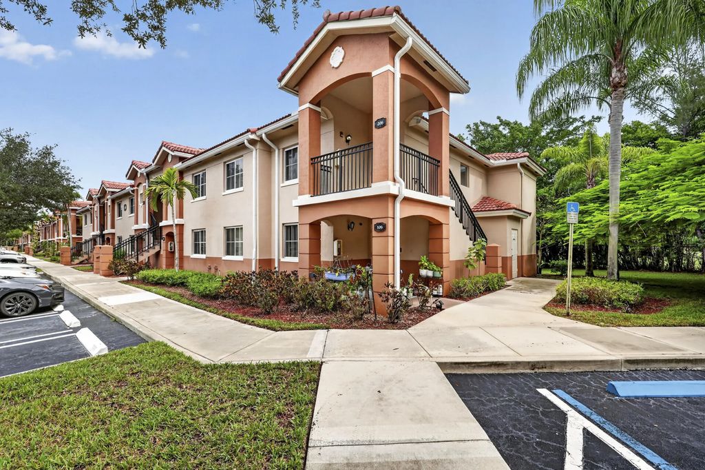 3496 Briar Bay Boulevard #206, West Palm Beach