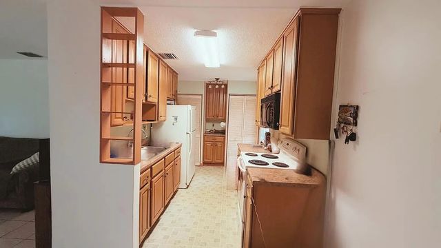 3 of 70 - 2573 Nw 58th Avenue, Margate, FL