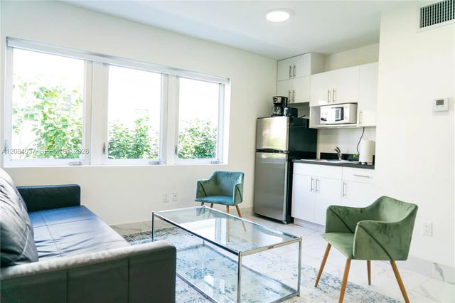5 of 8 - 1330 15th Street, Miami Beach, FL