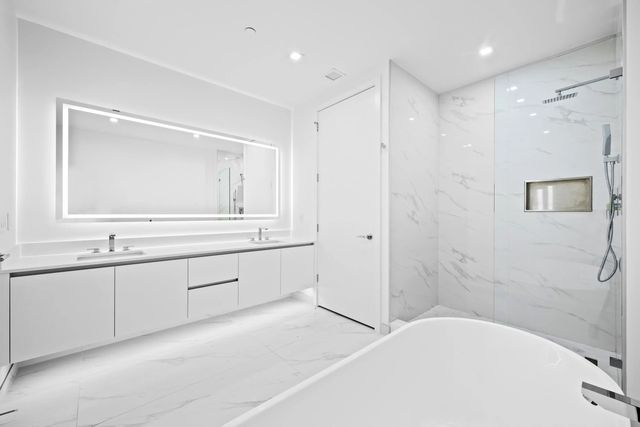 4 of 34 - 220 Lake Shore Drive #1608, Lake Park, FL